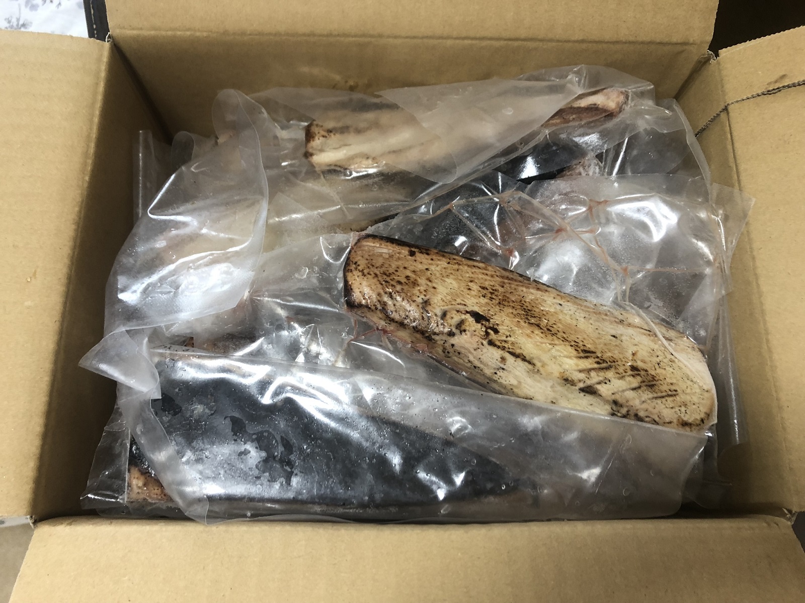 愛媛県愛南町よりふるさと納税のお礼にかつおのタタキが到着しました